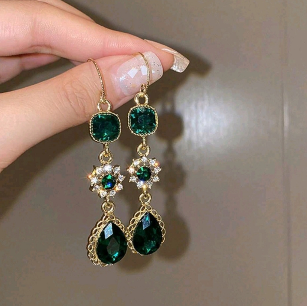 Hp Stunning Emerald Rhinestone Gold Sparkle Dangle Drop Earrings New 18$